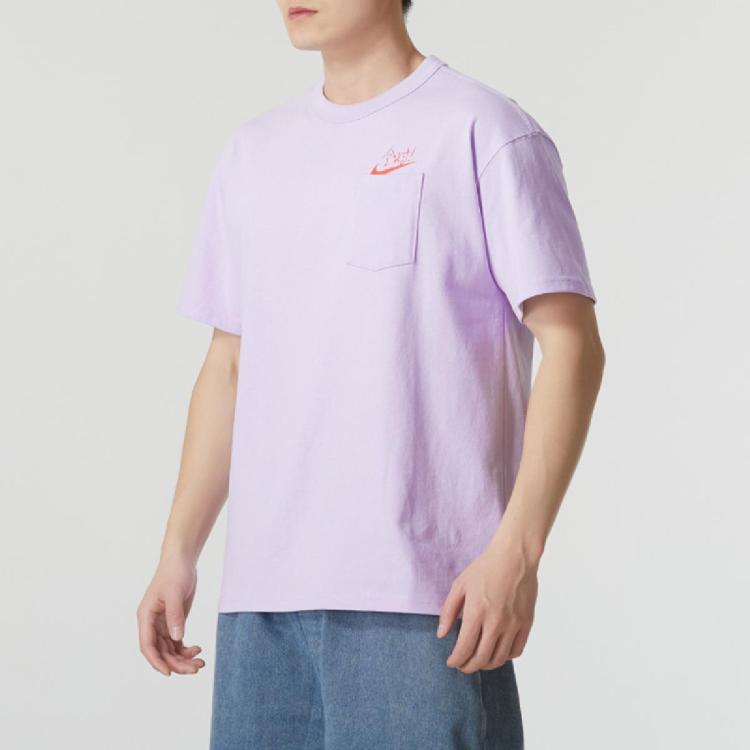 Nike 圆领短袖男装上衣休闲舒适透气跑步时尚运动t恤 In Purple