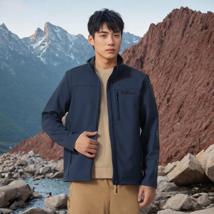 Jack Wolfskin 狼爪24秋冬男式户外运动休闲防风防泼水软壳夹克 In Blue