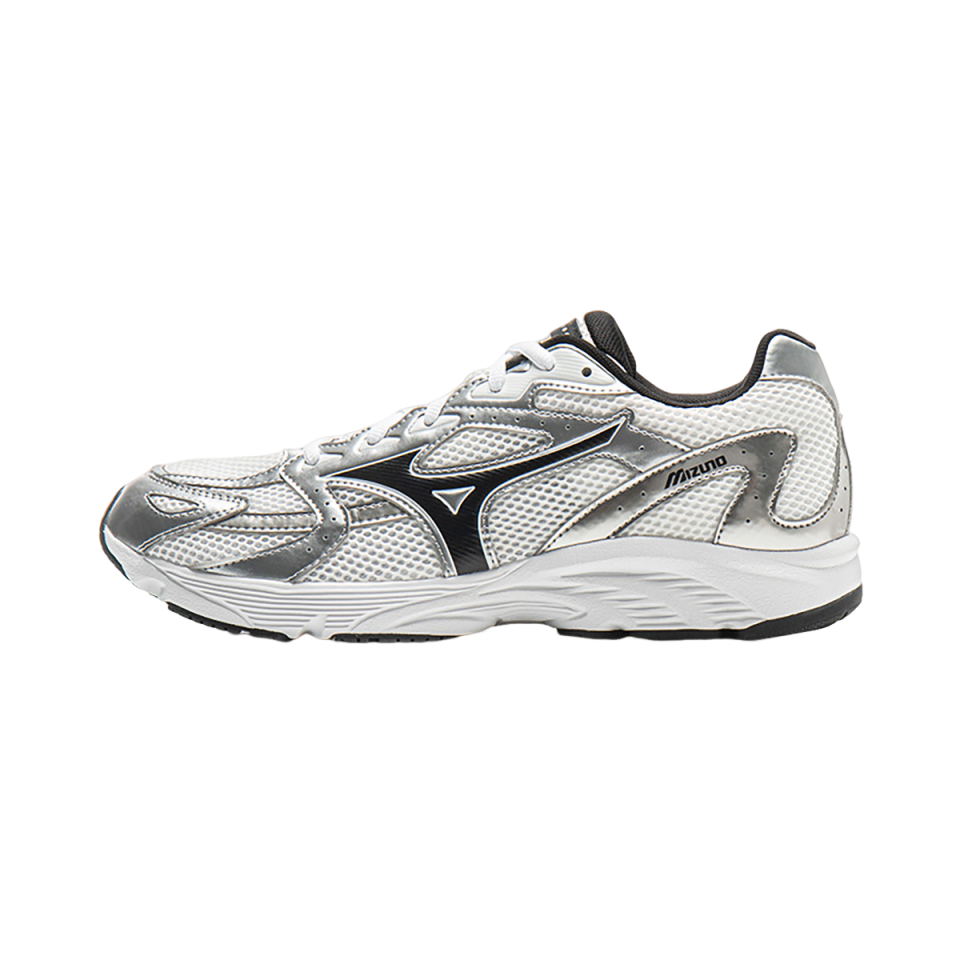 MIZUNO ����3����25�¿����Ů�˶������ܲ�ЬSPARK CN III