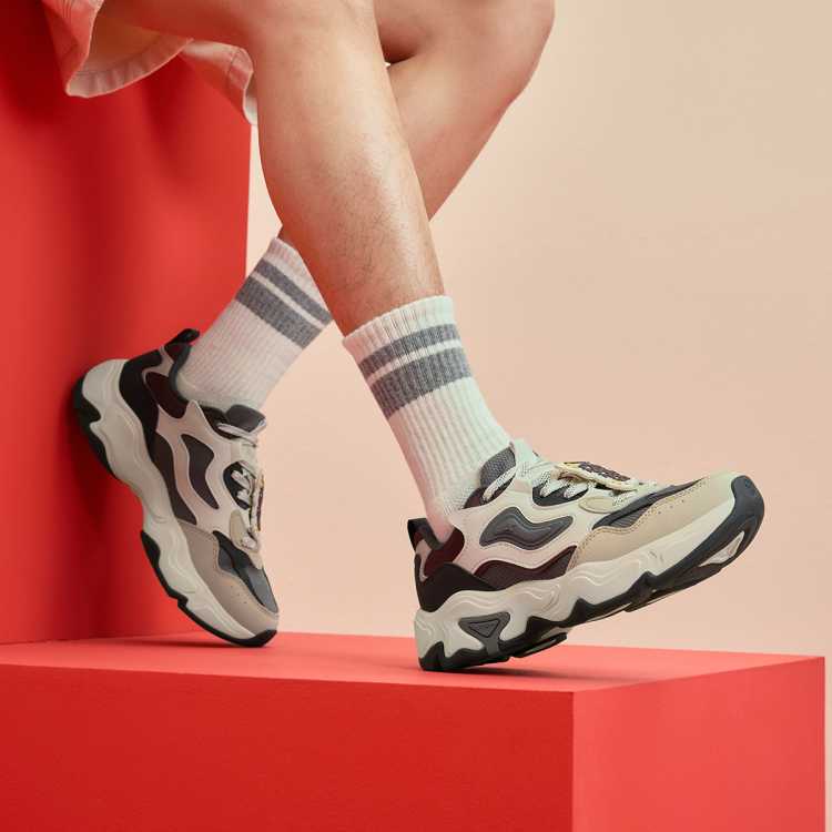 �ز� ���Ǽ�2.0�������ϵ�Ь���ٴ�������Ь��������˶�����Ь��