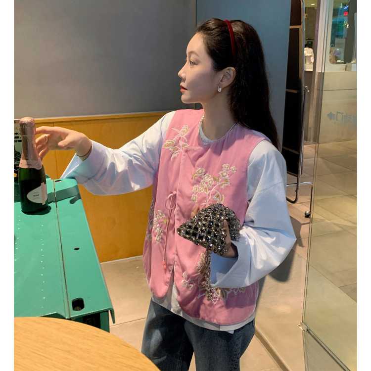 ���� ���ĸ߼��е��������ڱ����˿������Ů��������ʽ����Ů 275Ԫ