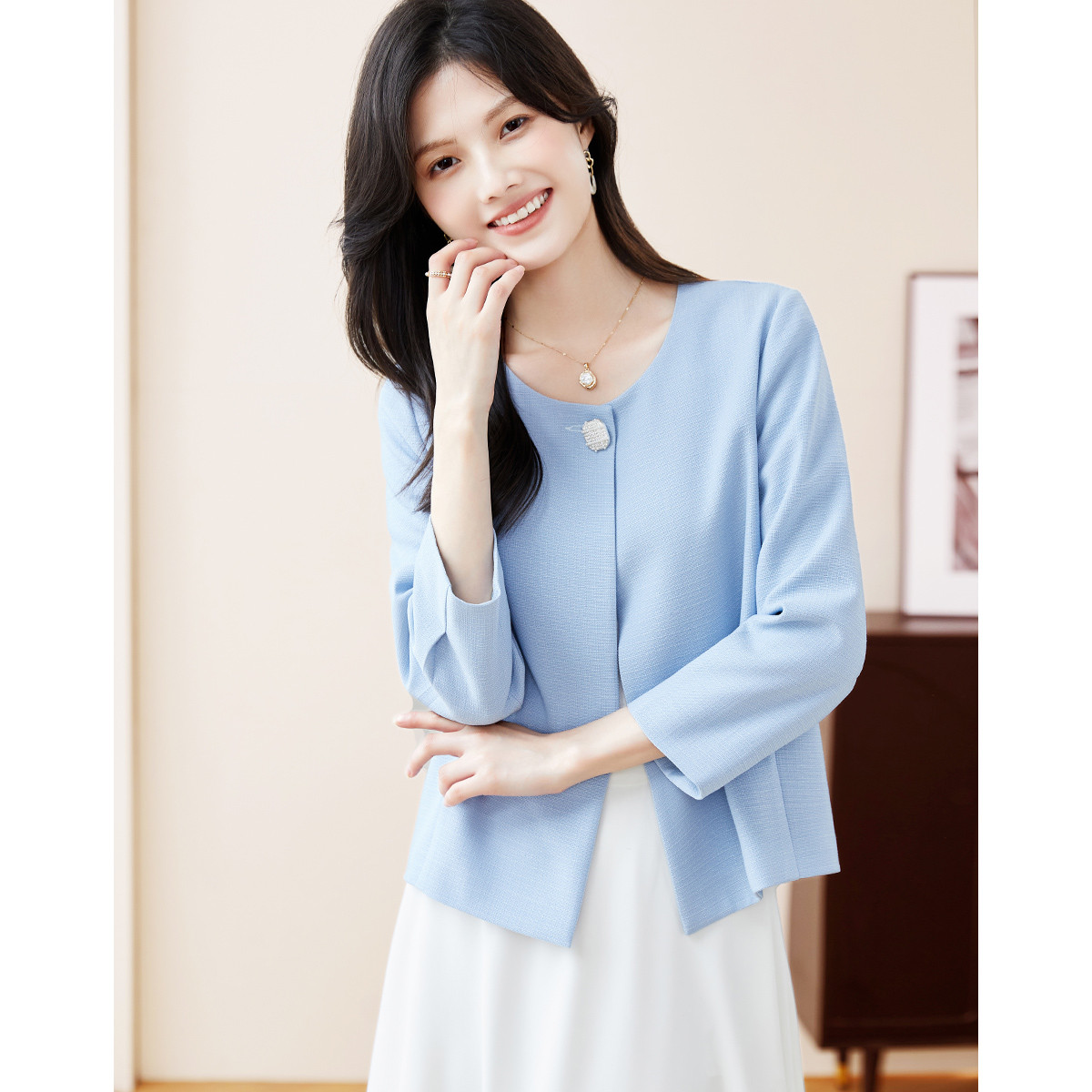 DME JEANS ������Ů�̿����� Բ�����ݴ�ɫ�ٴ� ����ʱ������ 141Ԫ