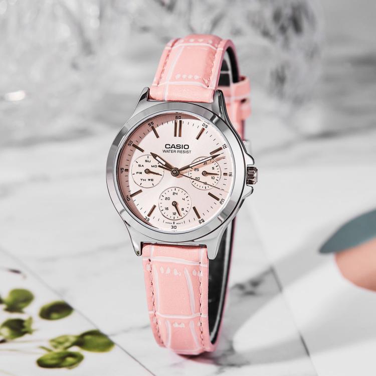 Casio 卡西欧手表女指针系列时尚三眼优雅商务石英女士手表 In Pink