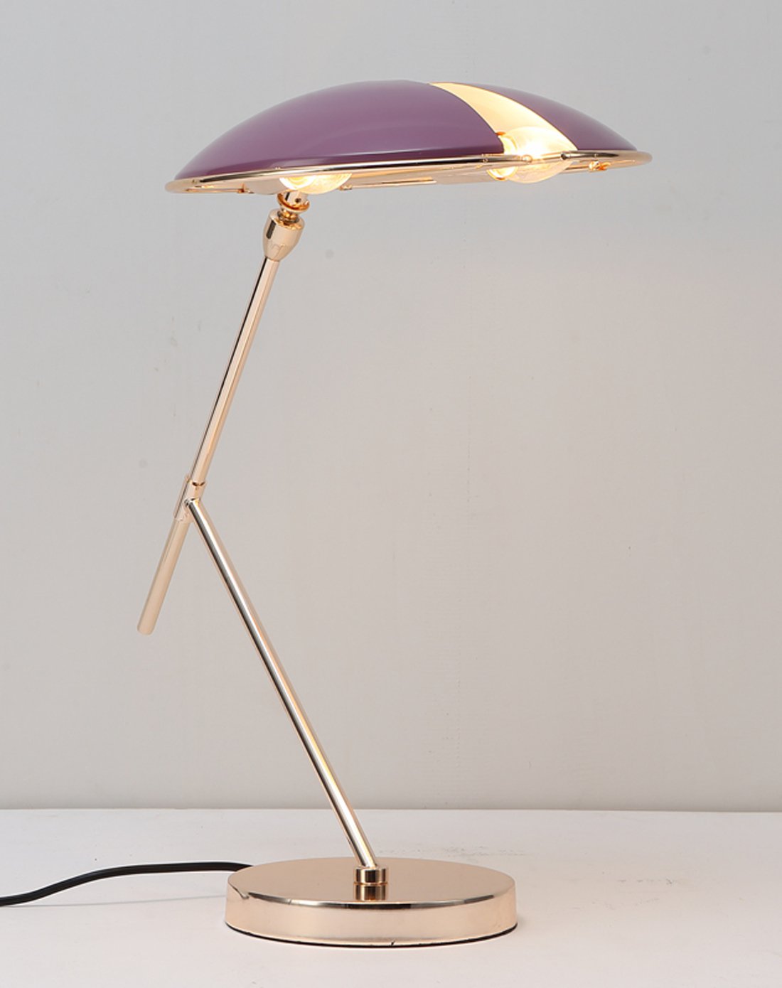 后现代客厅台灯卧室床头北欧创意书房铁艺台灯