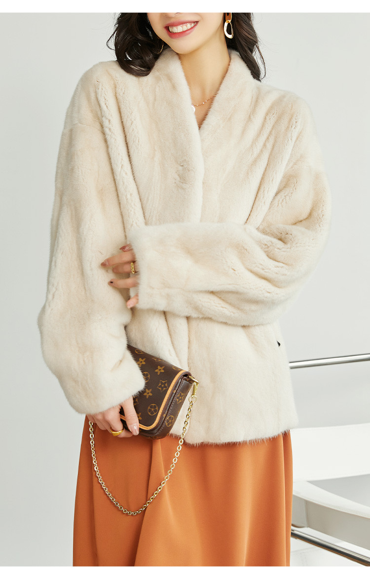 进口水貂女士时尚v领整貂貂皮皮草大衣