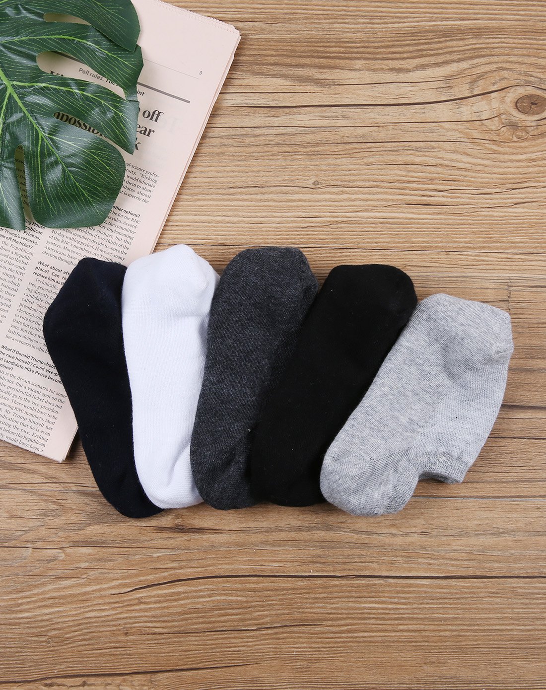 me男款休闲简约透气棉船袜5双装