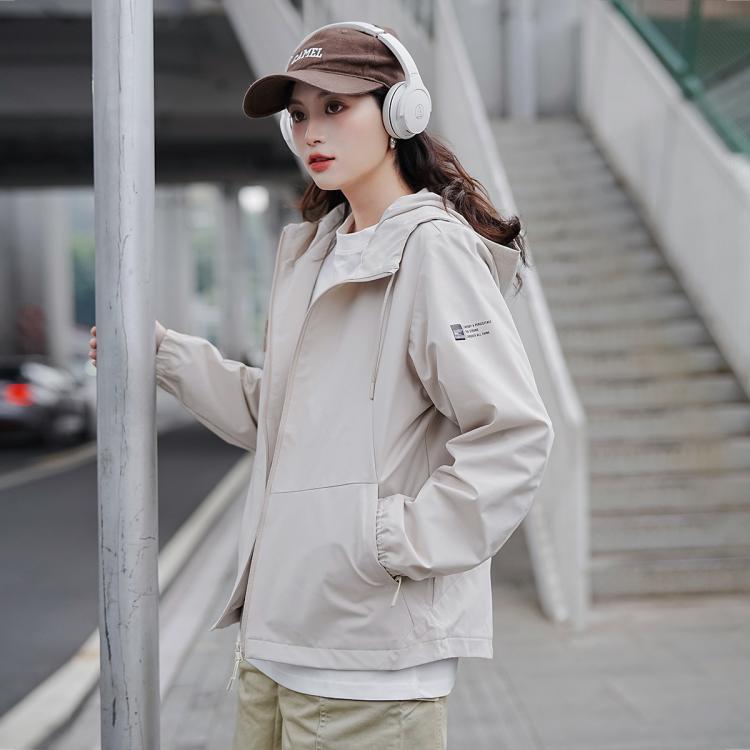 骆驼 【轻量舒适】运动外套女梭织防风衣女春秋连帽风衣户外夹克外套