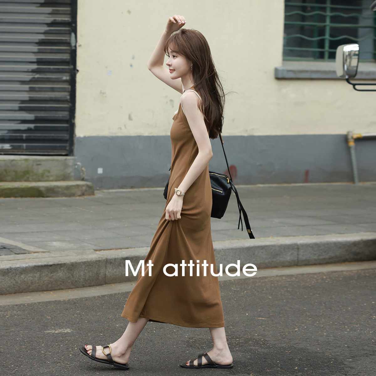mt ŮļƼײɫ䱳ȹ152Ԫ