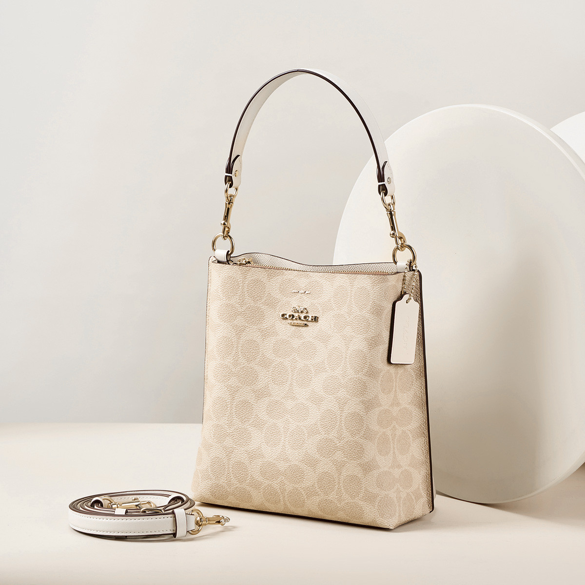 COACH 【全国联保】蔻驰 MOLLIE 22单肩斜挎水桶包CBQ33