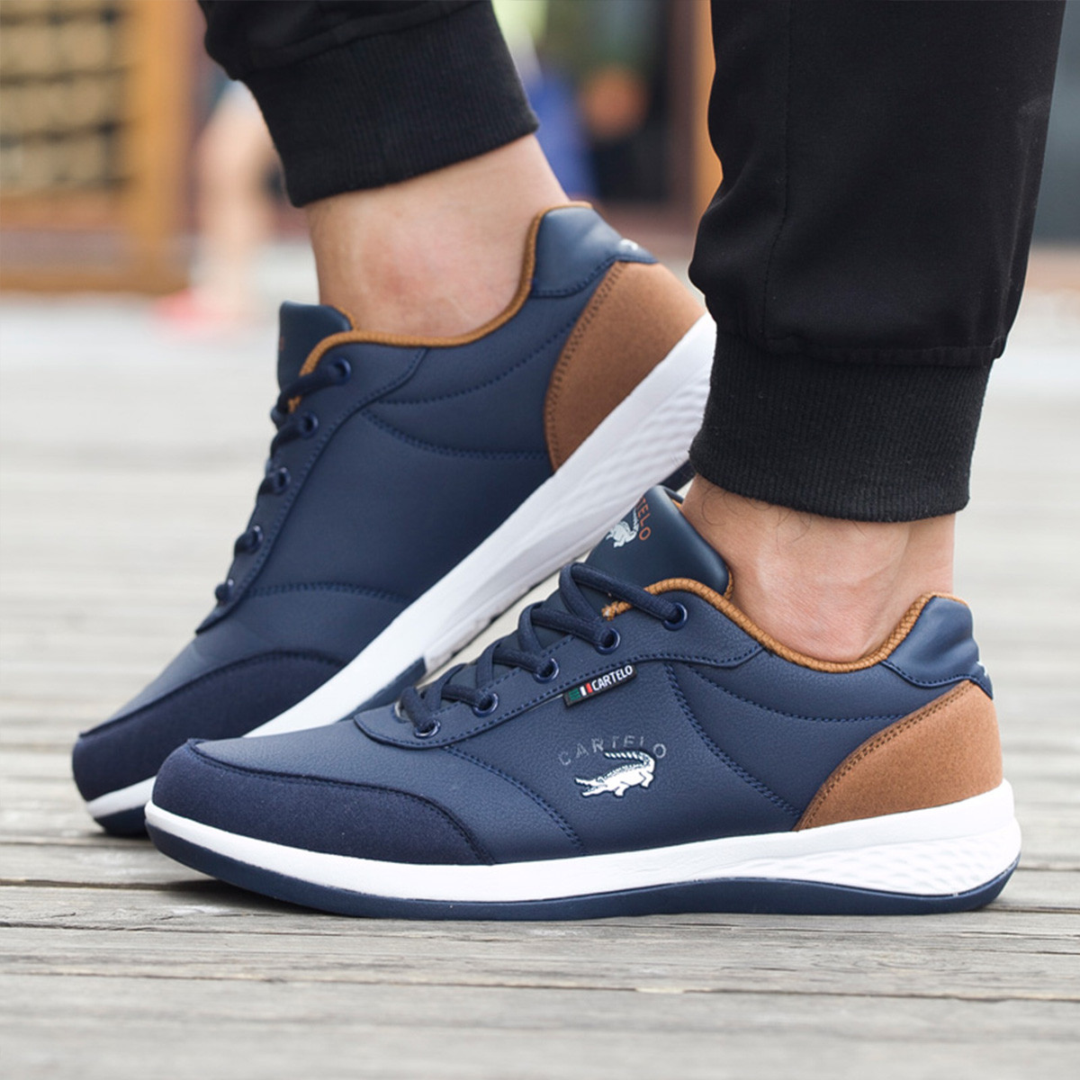 卡帝乐鳄鱼 秋冬新品 缓震耐磨 男款运动休闲鞋