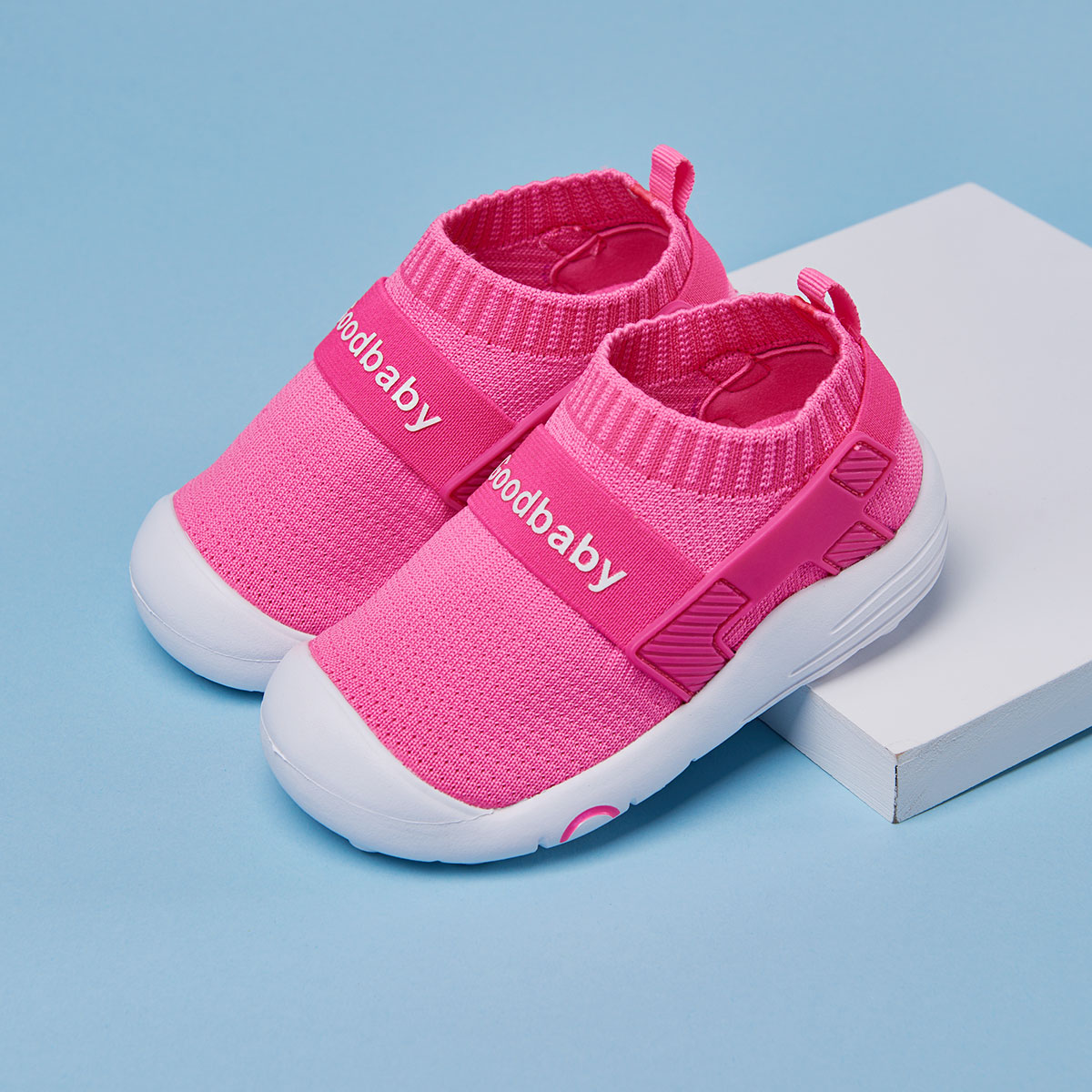 好孩子儿童鞋运动鞋女童鞋迷彩时尚软底女童运动鞋