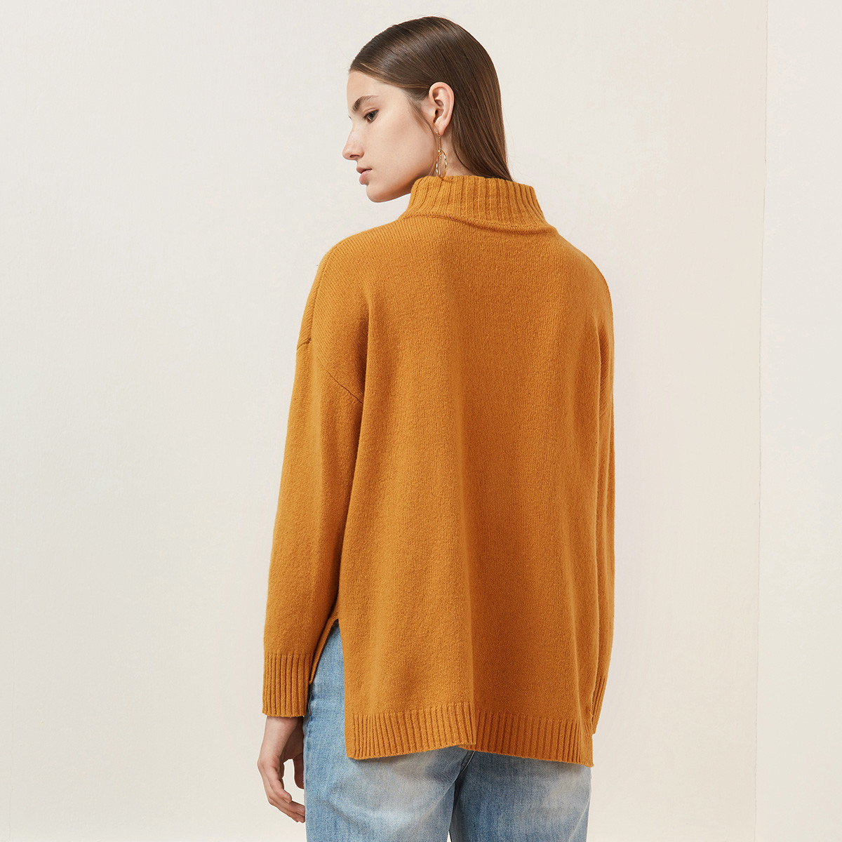 时尚毛衣编织法 581b2781-d37a-464e-8278-18b48a37b61a.jpg