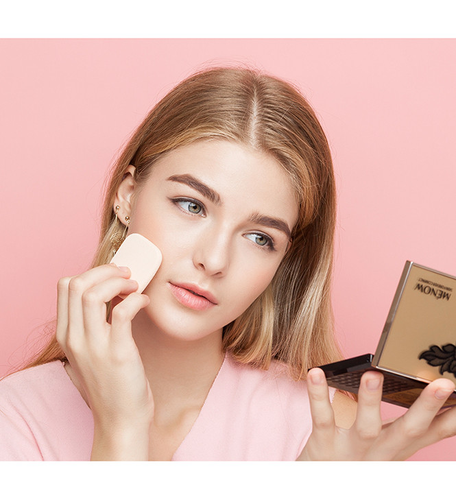 美诺menow巧克力丝滑雪纱粉饼 定妆粉饼 遮瑕 控油 持久定妆 干粉饼