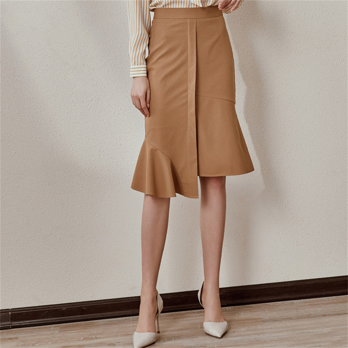 罗衣2019夏装新款半身裙女优雅不规则鱼尾摆卡其色中长裙子