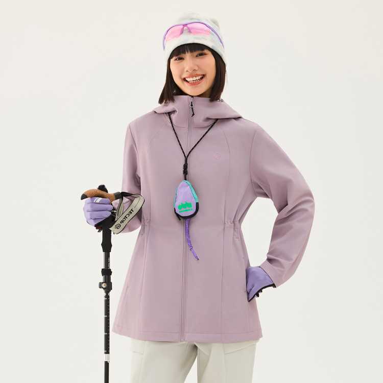 探拓 秋冬女士连帽软壳外套保暖御寒百搭户外服高级感显瘦时尚拉链外套
