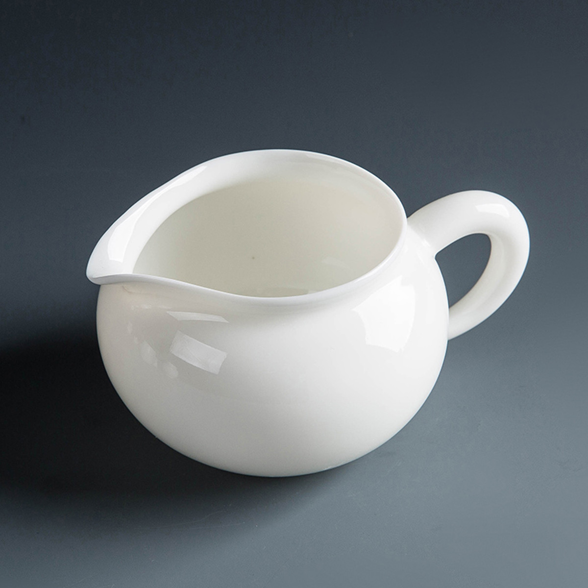 德化白瓷公道杯大号茶海功夫茶具配件茶道分茶杯分茶器陶瓷公杯