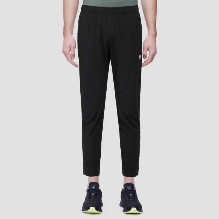 Descente 迪桑特男子夏季运动跑步透气弹性梭织运动长裤 In Black
