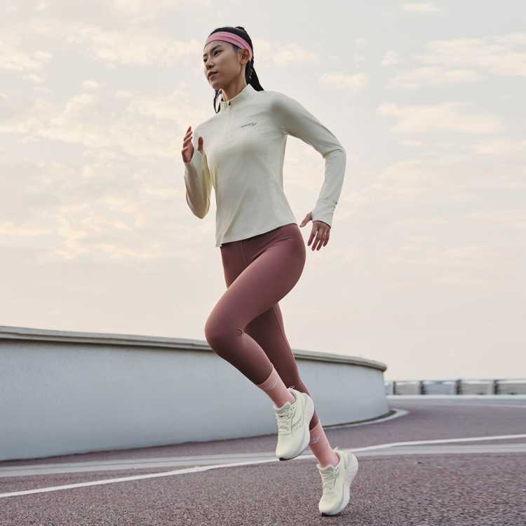 ٽۣsaucony  TRIUMPHʤ22 ܲЬ ͸Ь