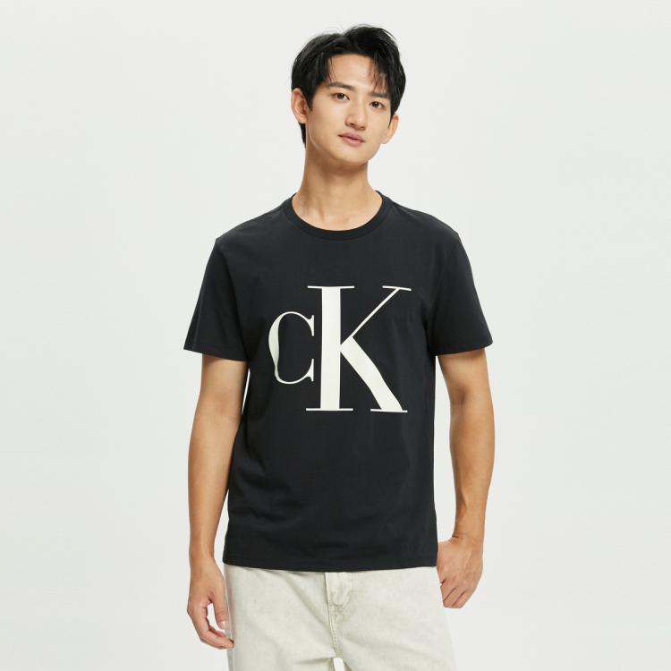 Calvin Klein Ck Jeans夏季男士时尚圆领纯棉醒目字母印花透气短袖t恤40hm825 In Black