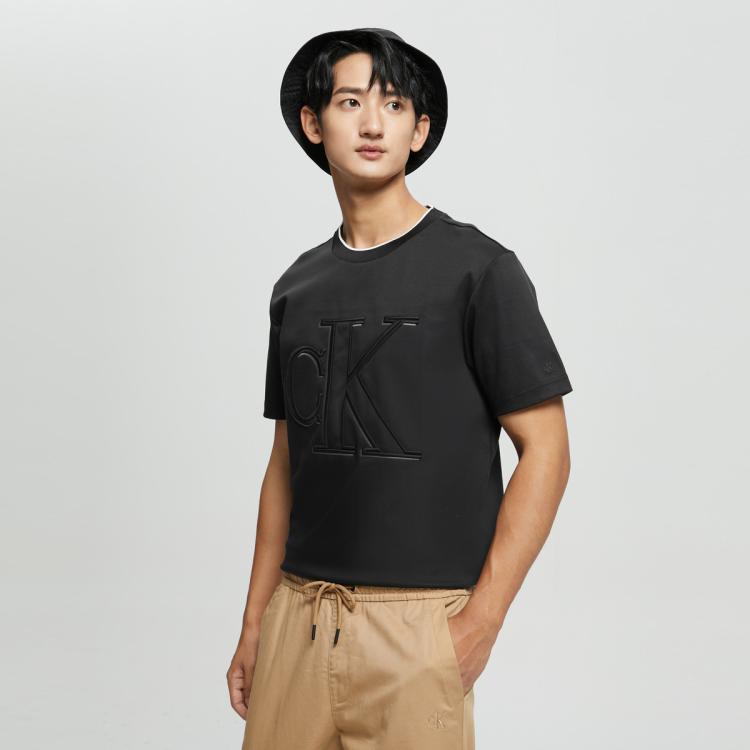 Calvin Klein Ck Jeans夏季男士时尚镶边圆领纯棉简约刺绣透气短袖t恤j322167 In Black
