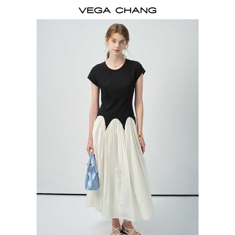 VEGA CHANG ȹŮ2025¿ĺձƴӳȹ242.1Ԫ