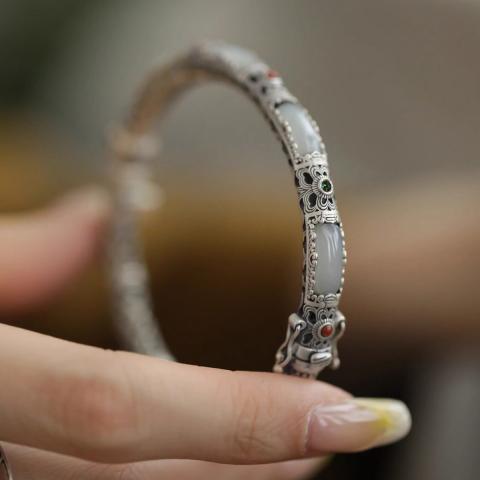 诺米美物 新中式银灰色掐丝手镯女新款复古宫廷风重工精致高级感手饰送女友 图片 4
