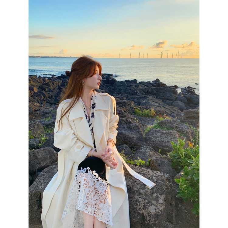 GA盈瓷 英伦风温柔百搭白色风衣外套女经典款春秋季高级感长款收腰气质