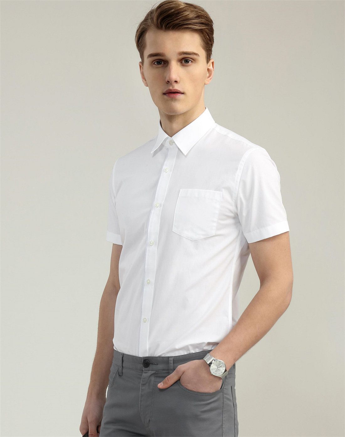 2018年新品 佐丹奴 白色 单边袋修身短袖休闲衬衫男士
