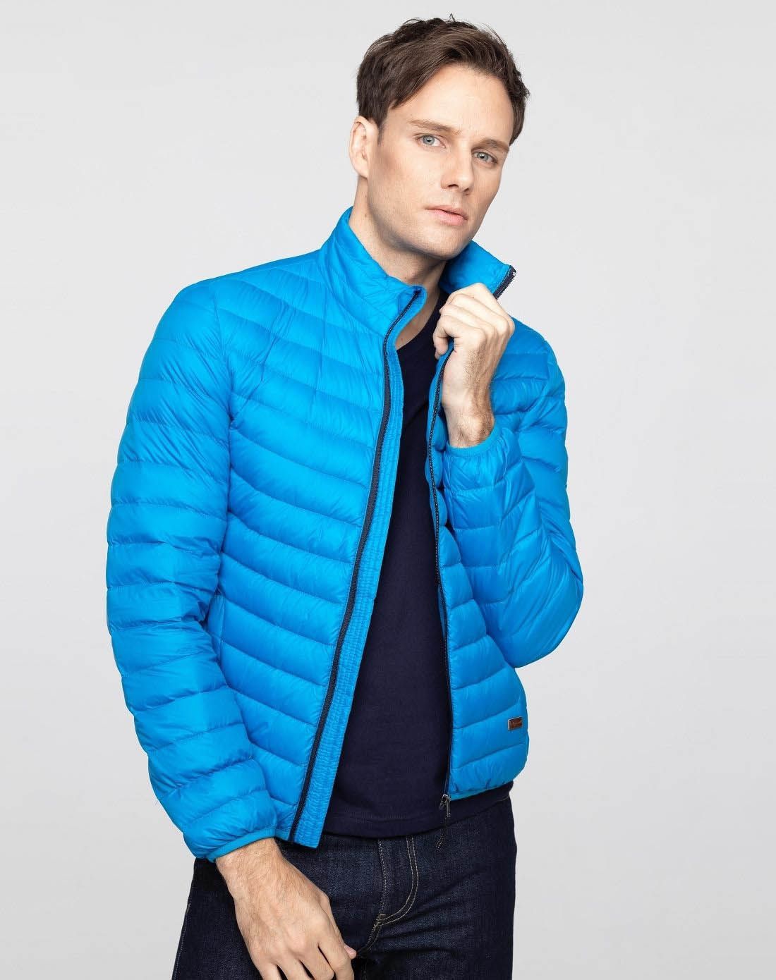 水蓝色 可机洗撞色拉链立领轻羽绒服