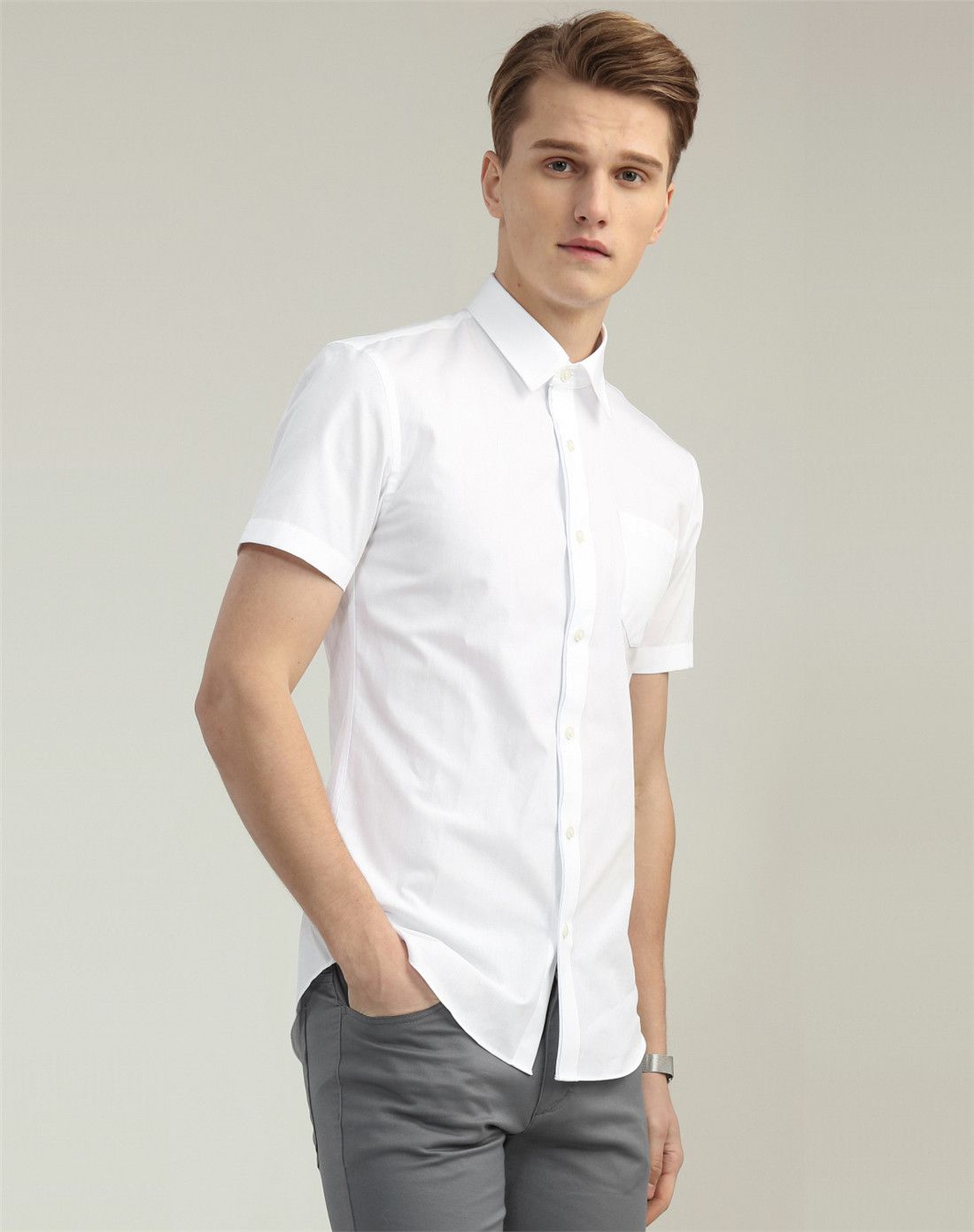 2018年新品 佐丹奴 白色 单边袋修身短袖休闲衬衫男士