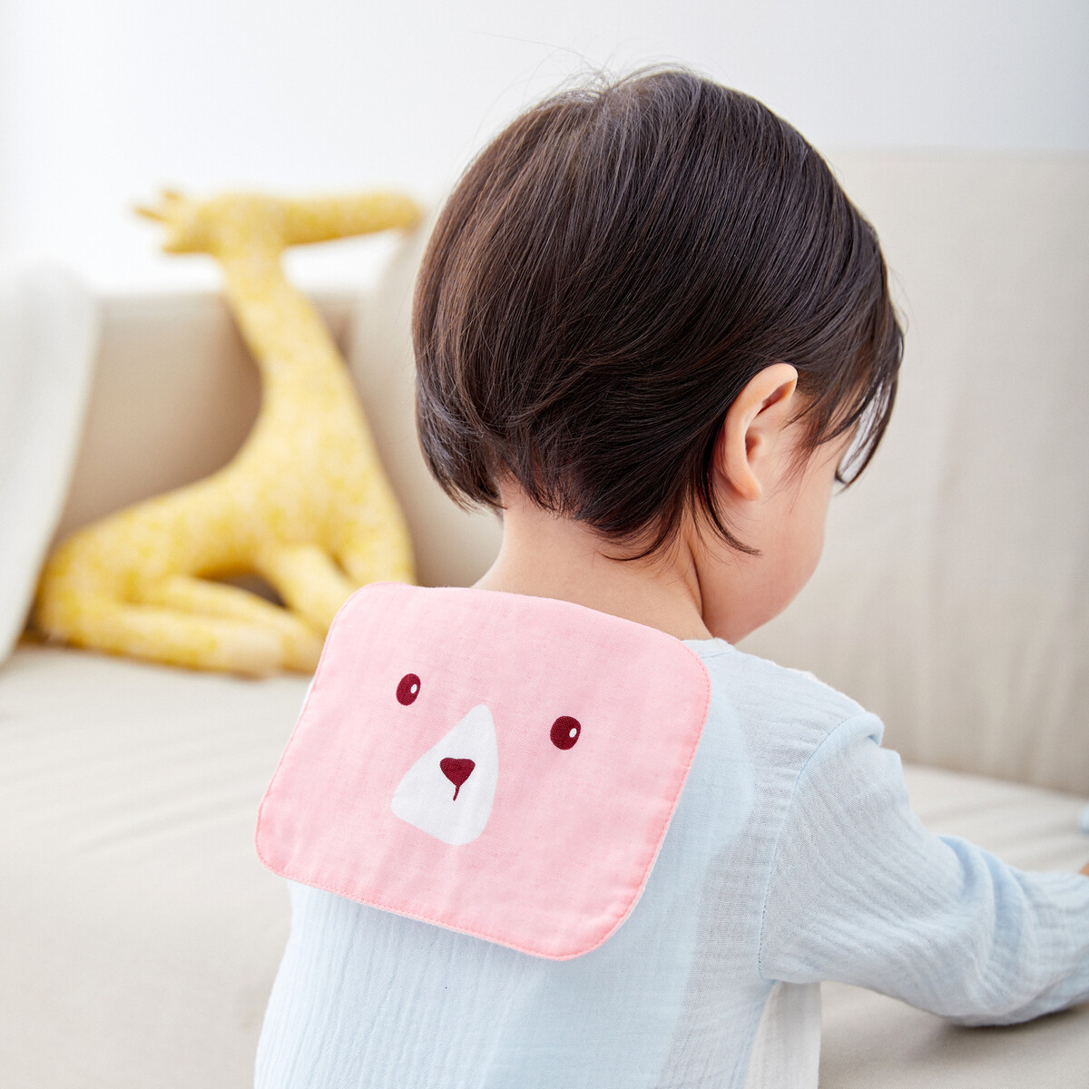 3条婴幼儿纯棉纱布吸汗巾男女宝宝隔汗巾幼儿园吸汗垫背巾