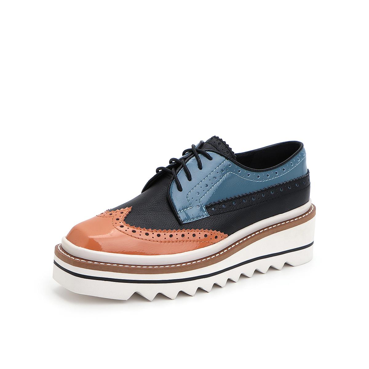 百丽松糕鞋2018秋专柜牛皮革布洛克女休闲鞋桔/黑/浅蓝