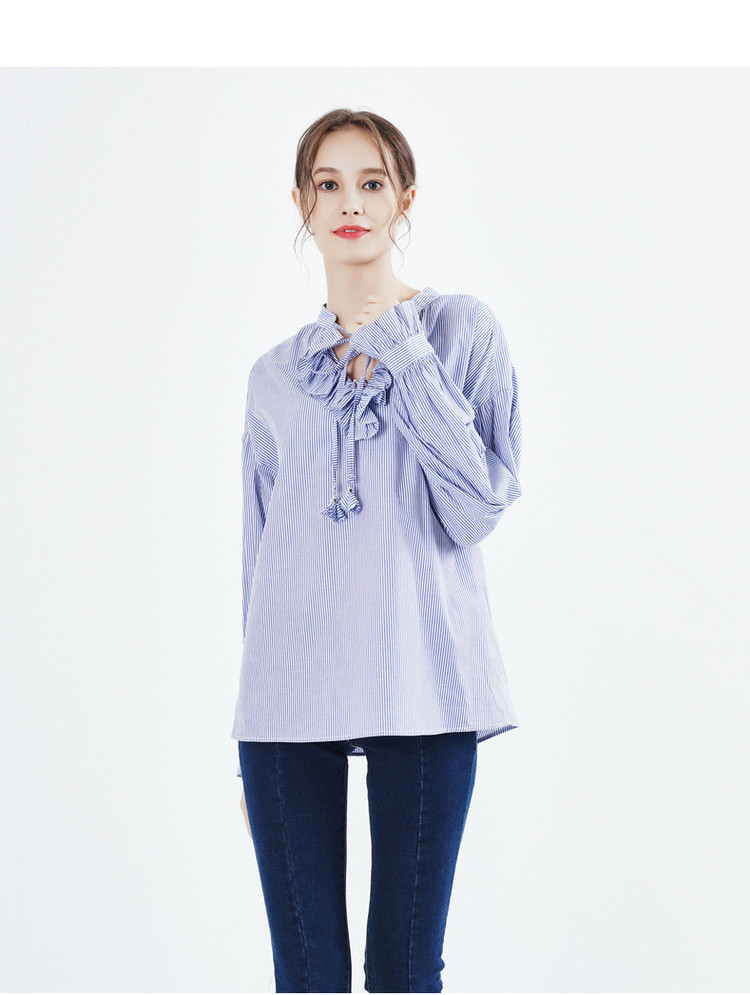 蝴蝶领系绳收褶落肩袖衬衫