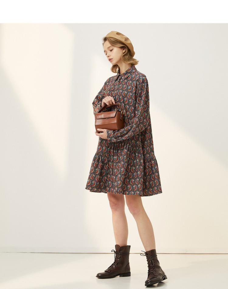 菀草壹2019秋装新款宽松休闲长袖裙子文艺复古印花中长连衣裙