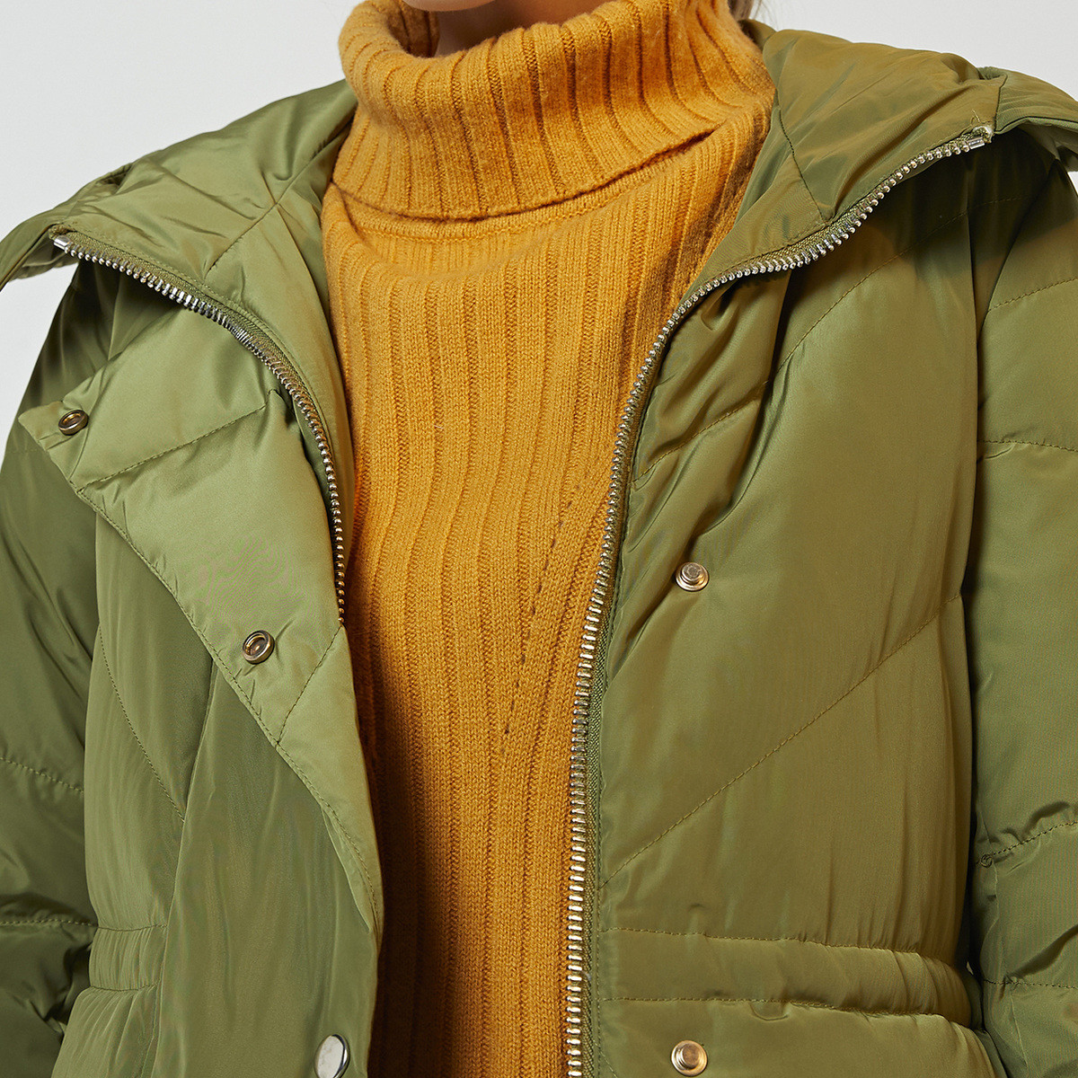 bagpipe/风笛2018新款冬季女士连帽中长款羽绒服绿色白鸭绒