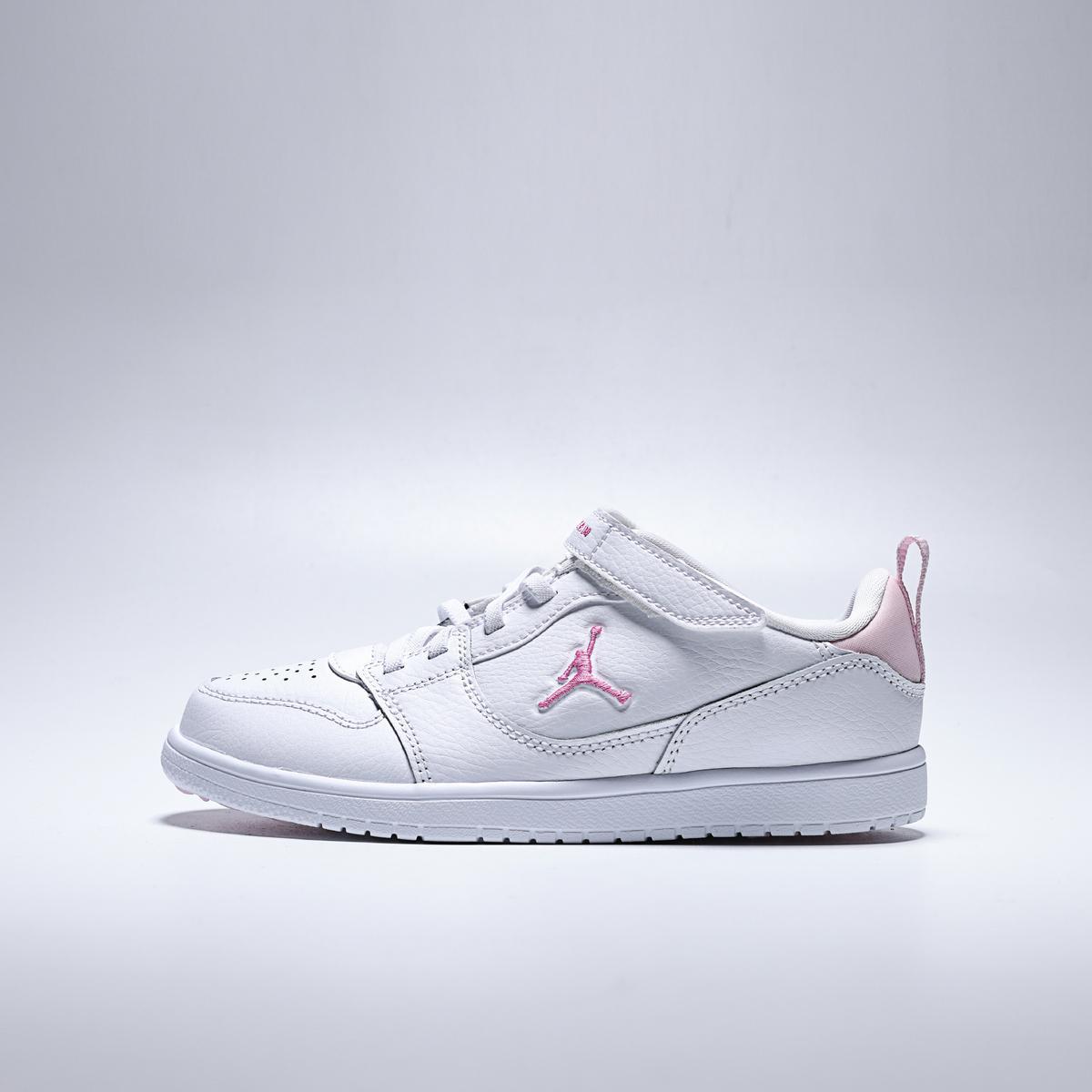 Jordan COURT CONNECT LO(PS) Сͯ����Ь �Ͱ� ������� 305Ԫ