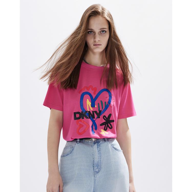 Dkny 【休闲假日】趣味爱心手绘logo印花短袖女式t恤2024春夏 In Pink