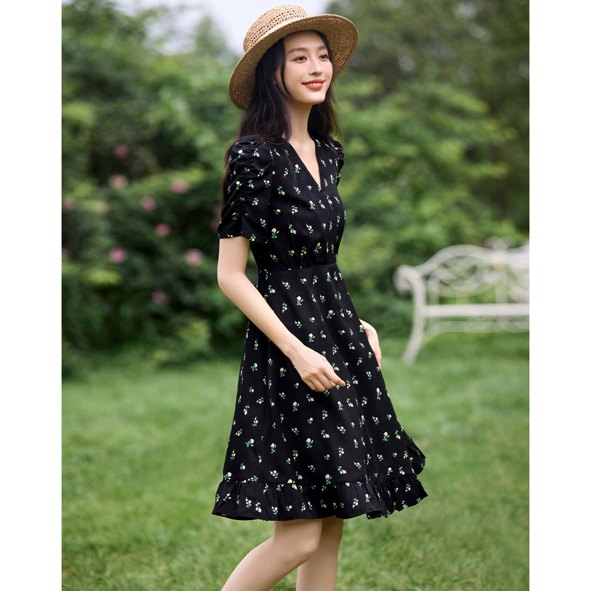 ĭ������ V��������������������ʱ������ȹŮ�ļ�������ȹ 161Ԫ