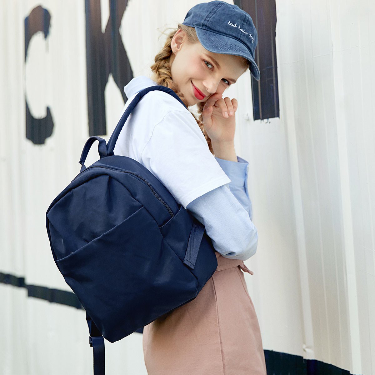 【裸价直降】森马semir2018双肩背包女士尼龙轻便迷你双肩包日韩休闲