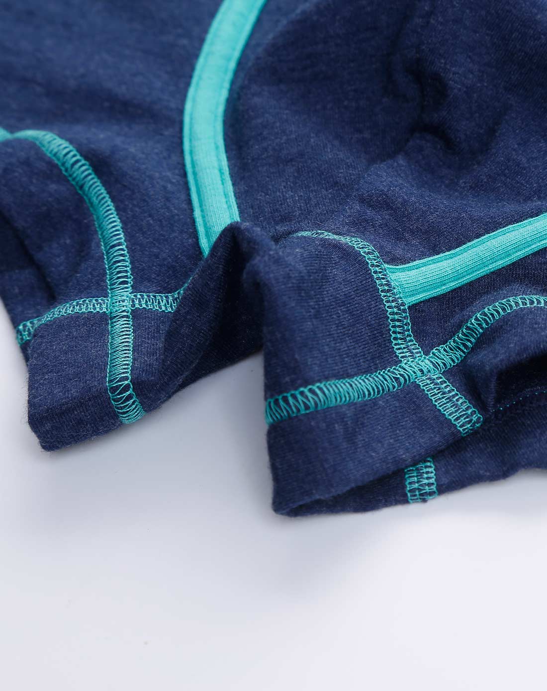 深蓝色舒适平角内裤