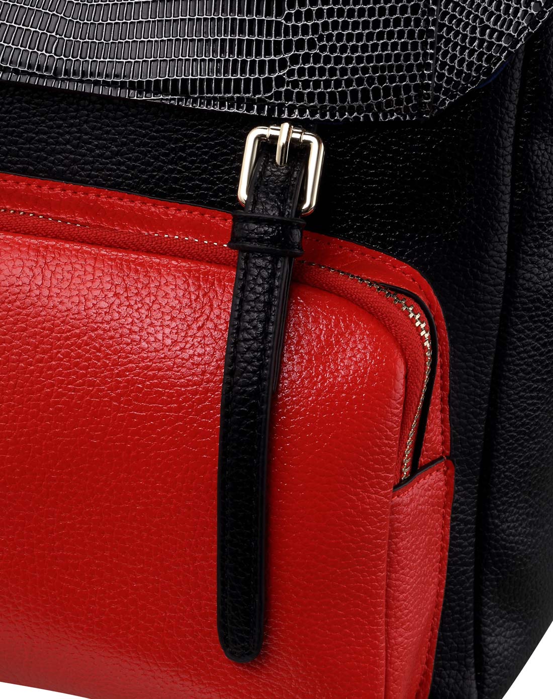 黑红撞色时尚鳄鱼纹拼接休闲双肩背包