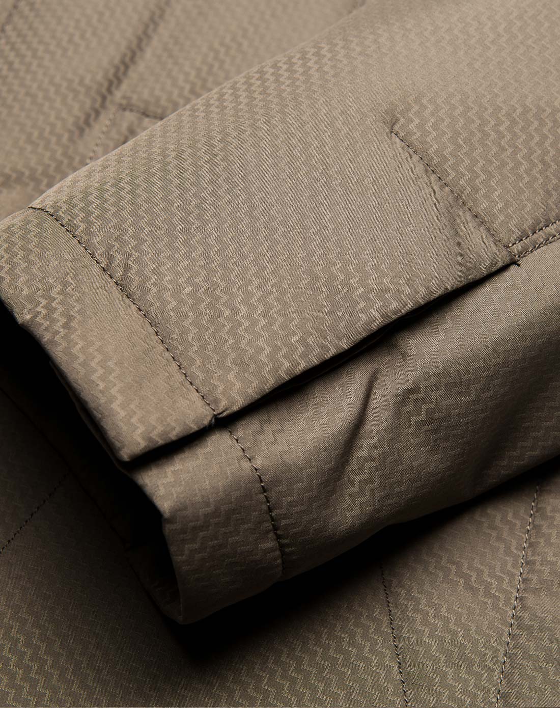 灰驼色立领商务休闲夹棉外套