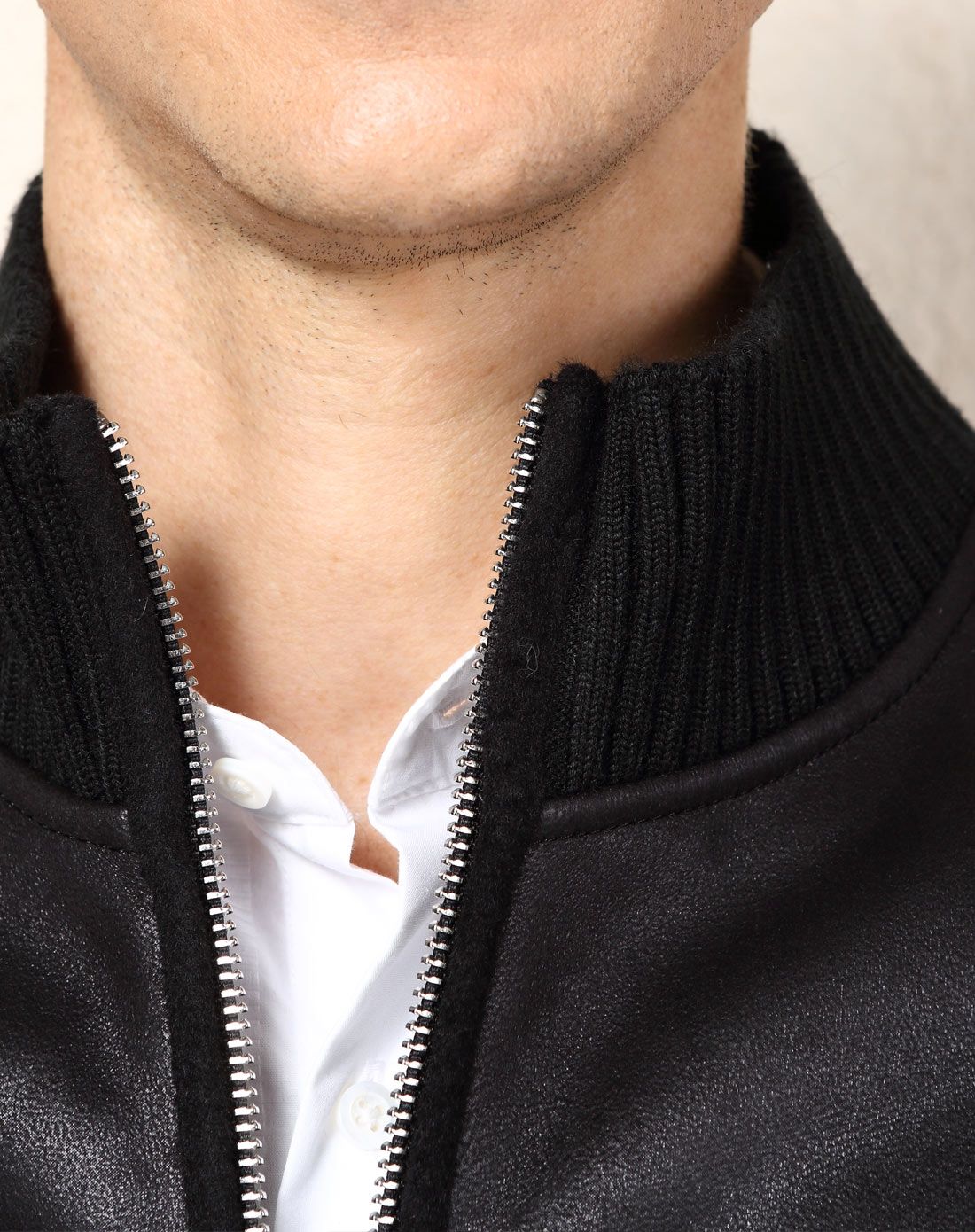 黑色时尚立领拼接针织袖夹棉夹克