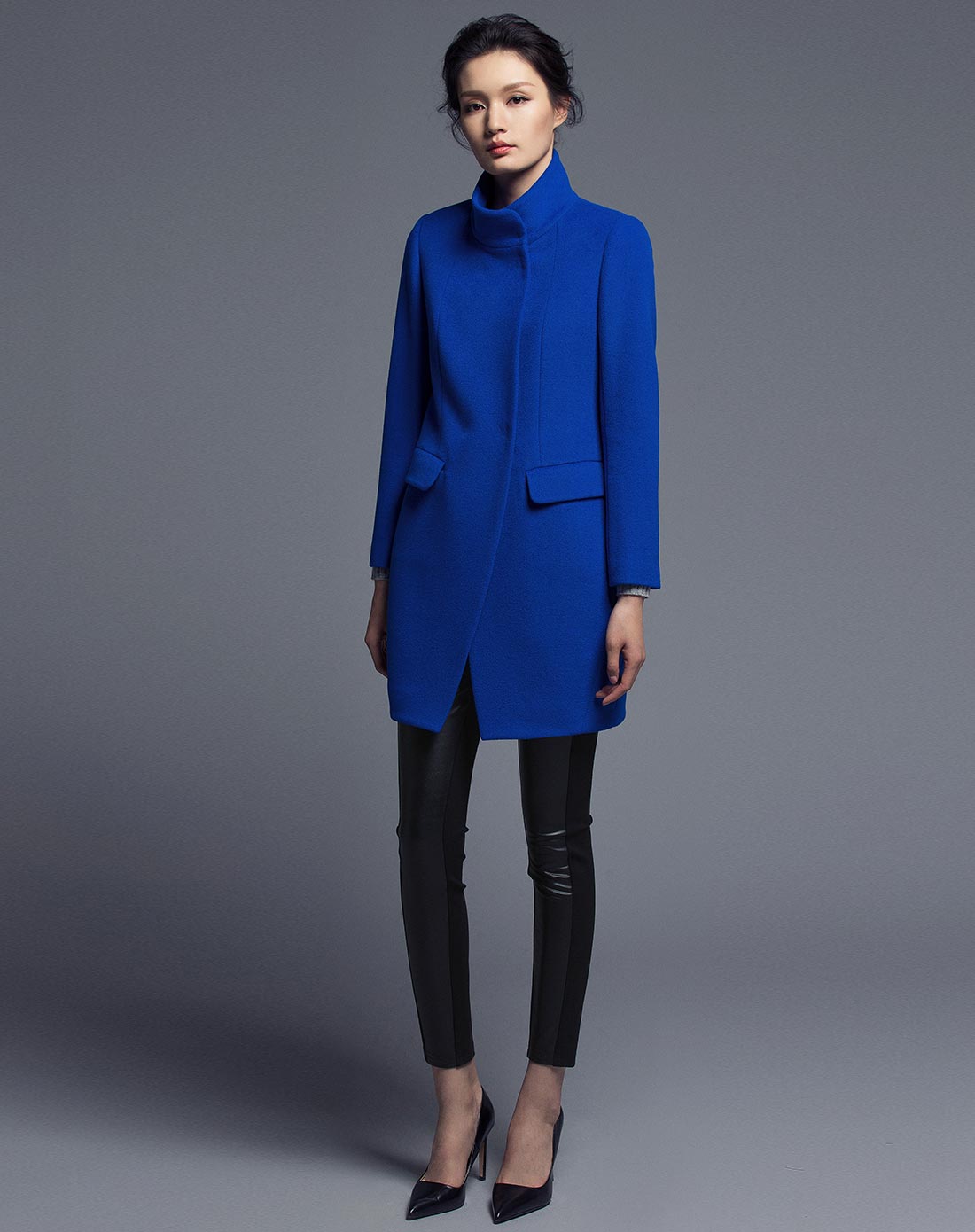 宝蓝色立领双排扣小o型长袖毛呢大衣