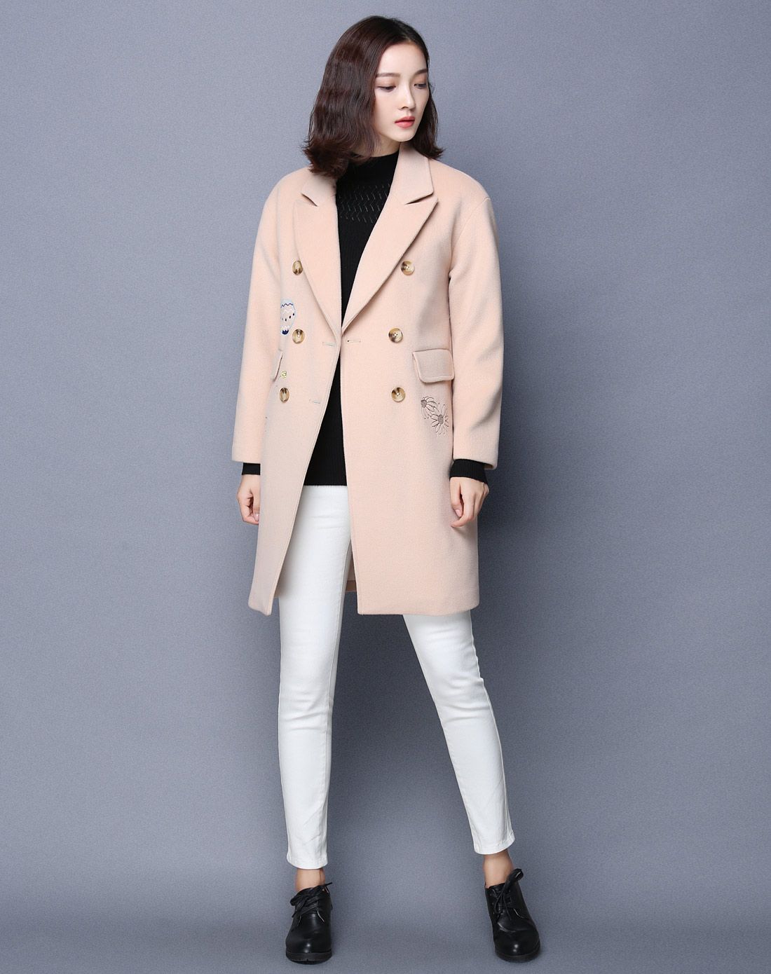 杏色时尚刺绣显瘦呢子大衣