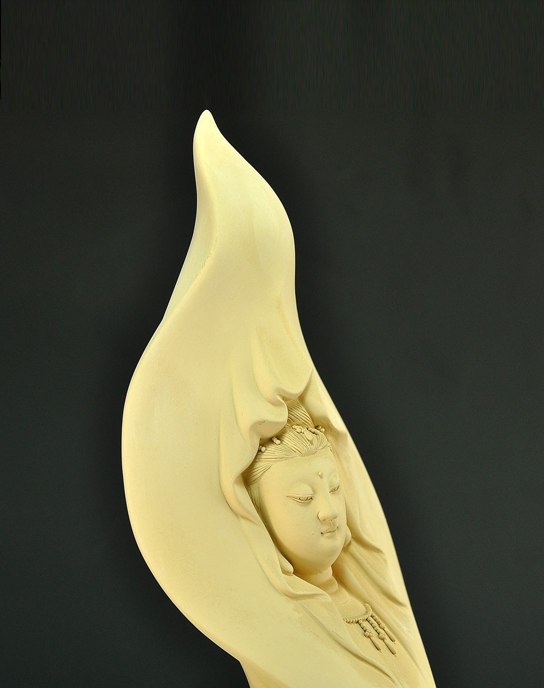 泥彩观音手工摆件