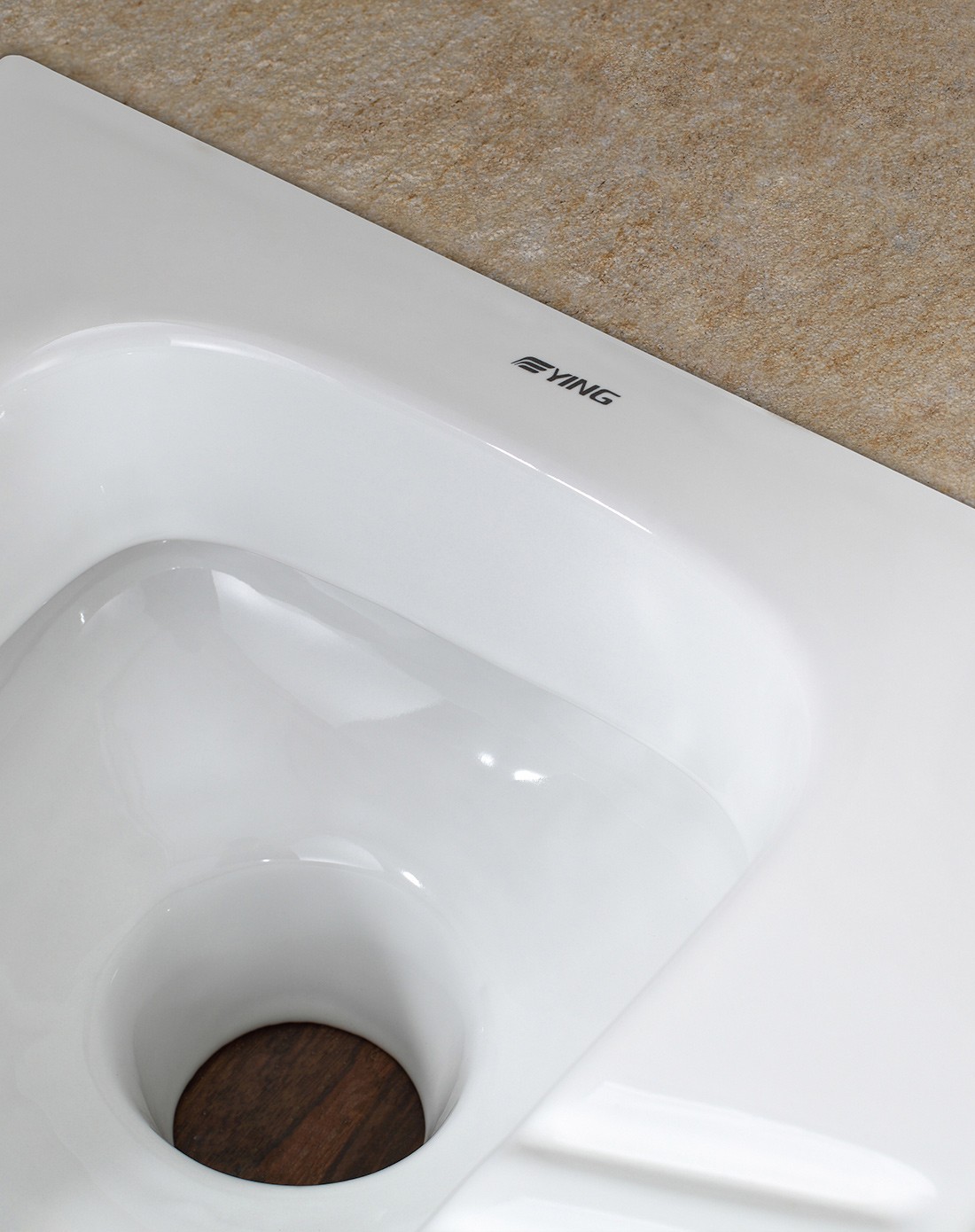 舒适型带存水弯防滑耐磨蹲便器