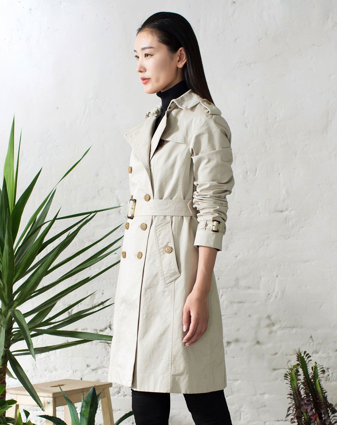 奶咖色简约腰带风衣外套