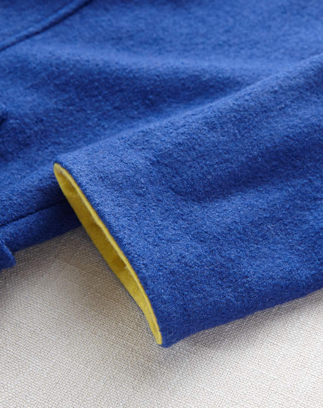 鲜蓝撞色学院风宽松廓形中长款毛呢外套