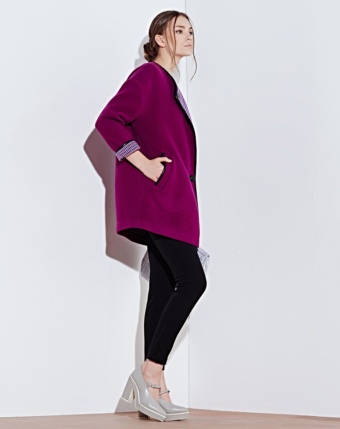 葡萄紫精美包边宽松版型呢大衣